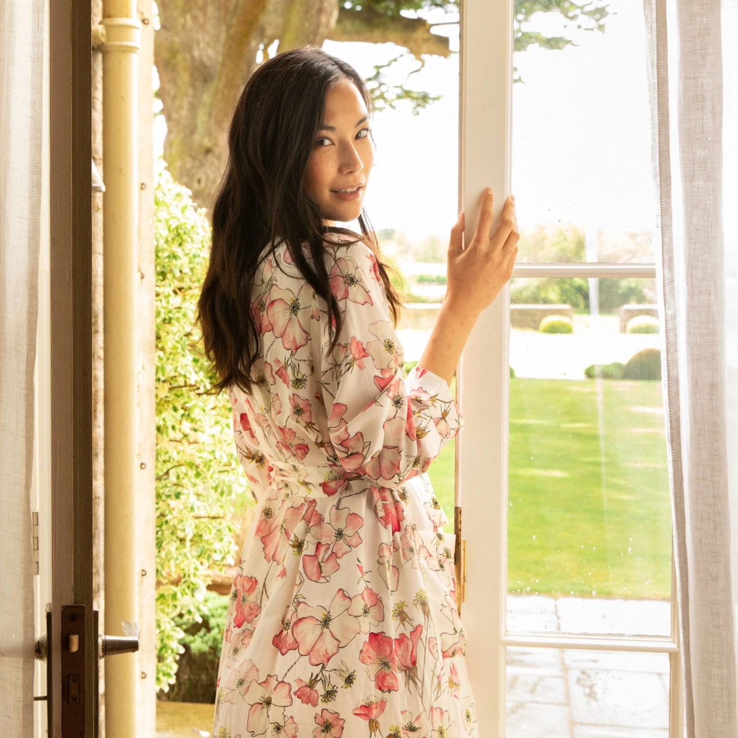 Bertioli By Thyme Silkwear Silk Robe In Pink Rose