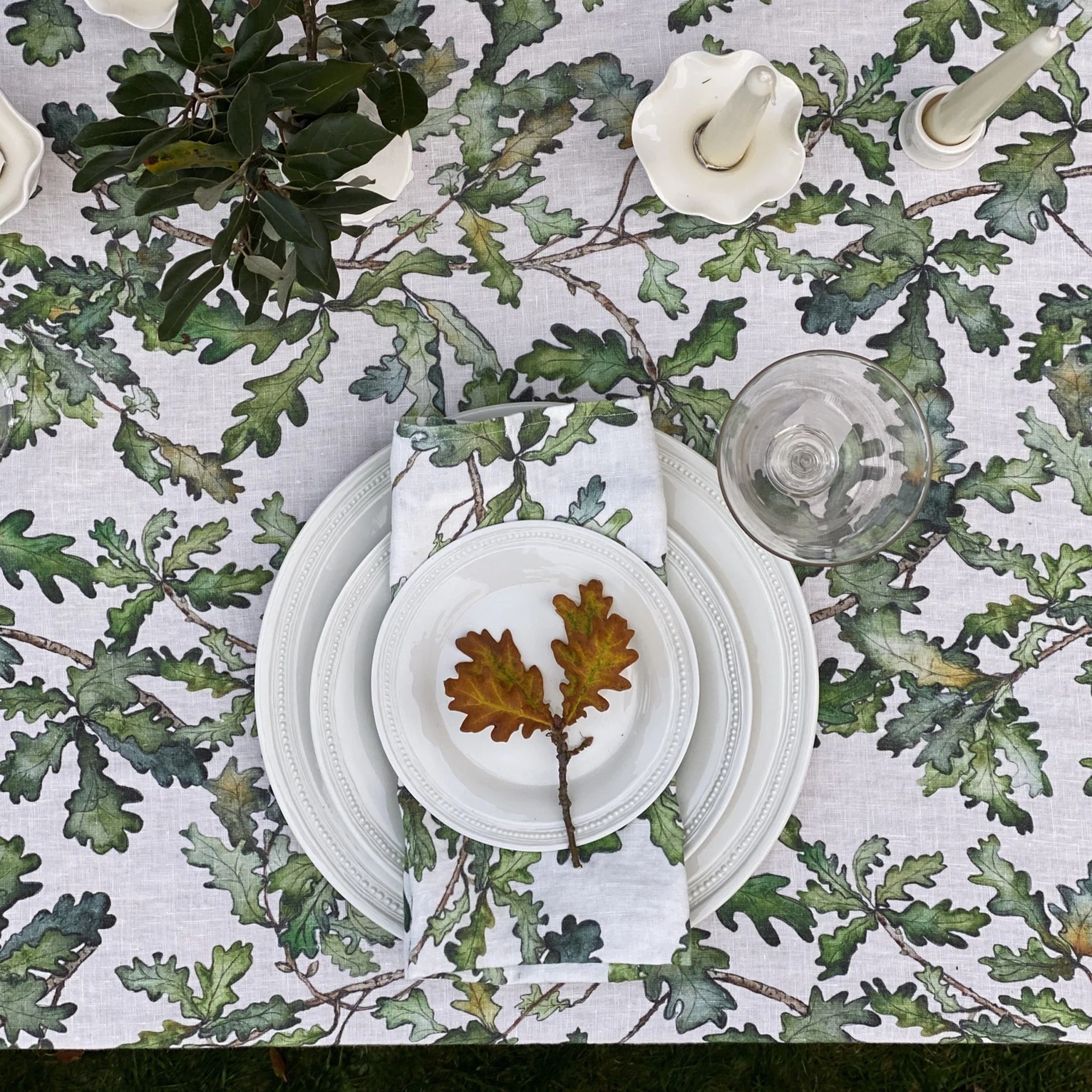 Bertioli By Thyme Oak Leaf Linen Table Cloth Table Linens