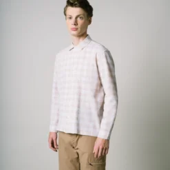 Kestin Tain Seersucker Shirt In White/Dark Tan Menswear