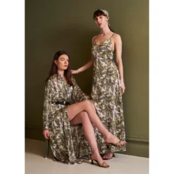 Bertioli By Thyme Silk Robe In Fern Silkwear